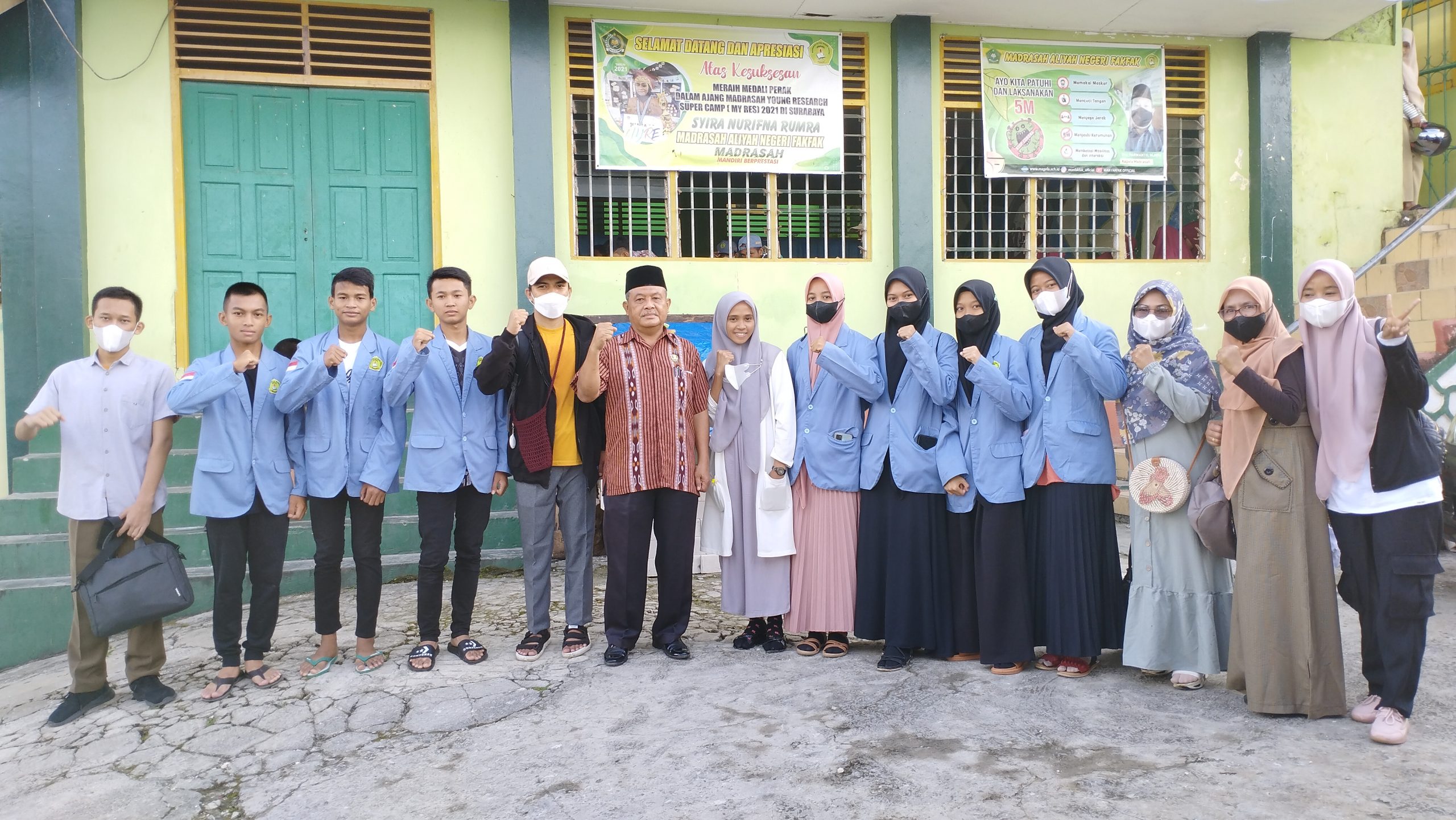 Read more about the article Rombongan Peneliti Muda MAN Fakfak Melaksanakan Penelitian Di Kampung Patimburak dan Kampung Arguni