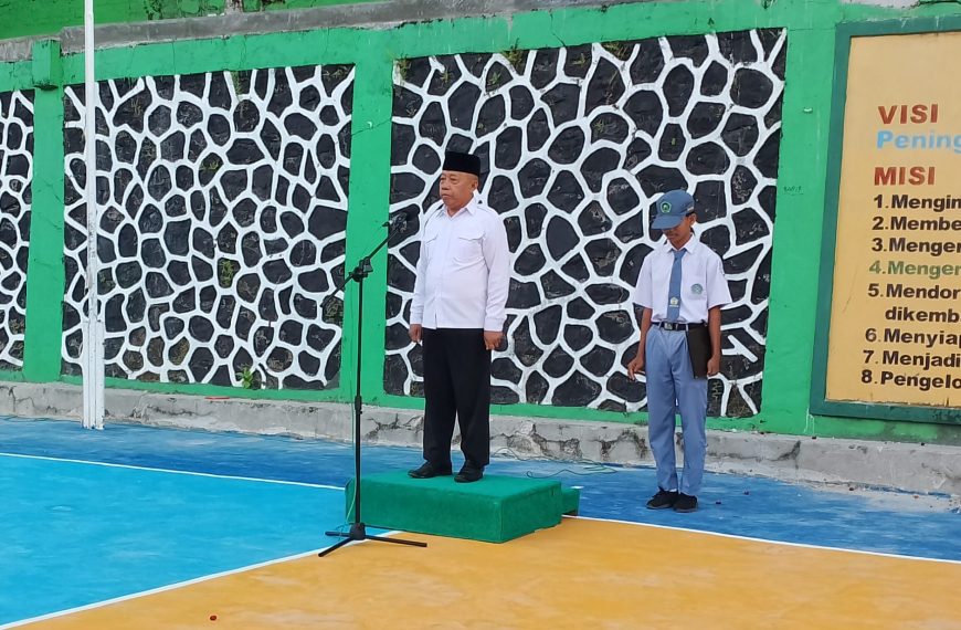 Sinergi dan Kedisiplinan: Upacara Bendera di MAN Fakfak Tekankan Kebersihan serta Persiapan Prestasi