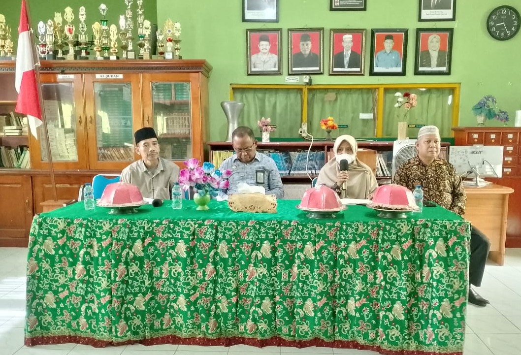 Read more about the article Akselerasi Kualitas Religi, MAN Fakfak Matangkan Persiapan Program “Tuntas Baca Qur’an”