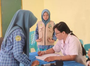 Read more about the article Puskesmas Sekban Gelar Pembinaan Kesehatan dan Pemberian TTD bagi Siswi MAN Fakfak