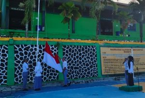 Read more about the article Tingkatkan Kedisiplinan dan Persiapan Ujian, MAN Fakfak Gelar Upacara Bendera 11 Mei 2026