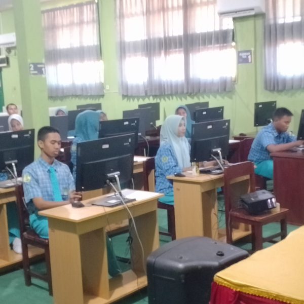 MAN FAKFAK UNGGULI SEKOLAH LAIN, KEPALA MADRASAH: “INI BUAH DARI KERJA KERAS DAN DOA”