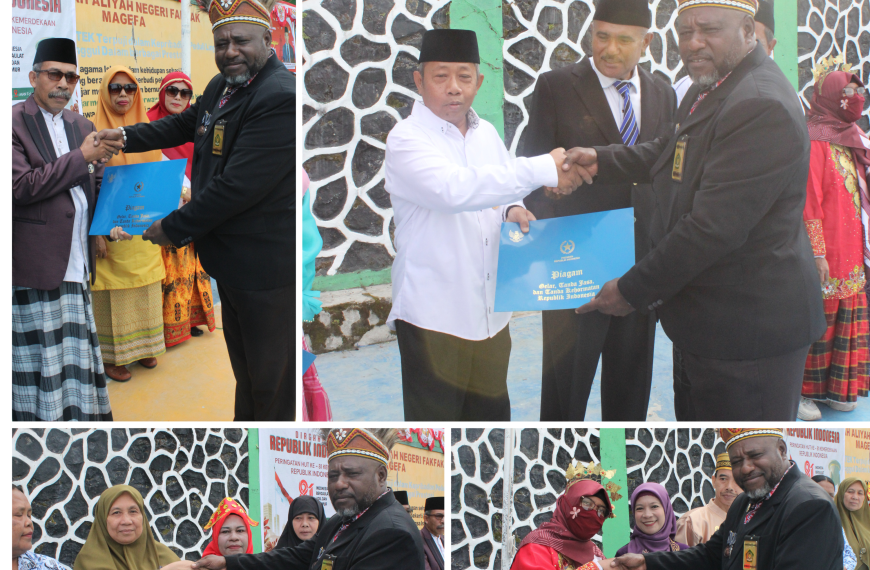 Empat Guru MAN Fakfak Terima Satyalancana Karya Satya pada Peringatan HUT ke-81 RI